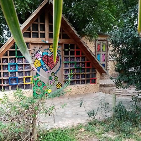Kokrobite Garden エクステリア 写真